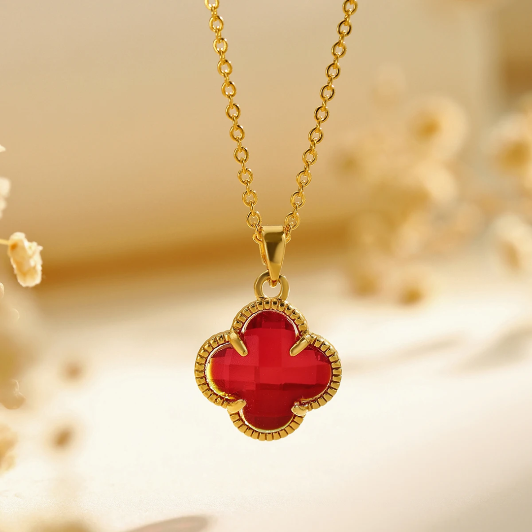 Signature Clover Pendant Necklace - Image 3