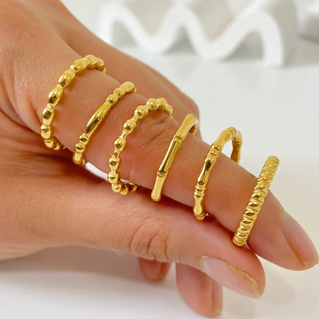 Golden Knot Band Ring - Image 8