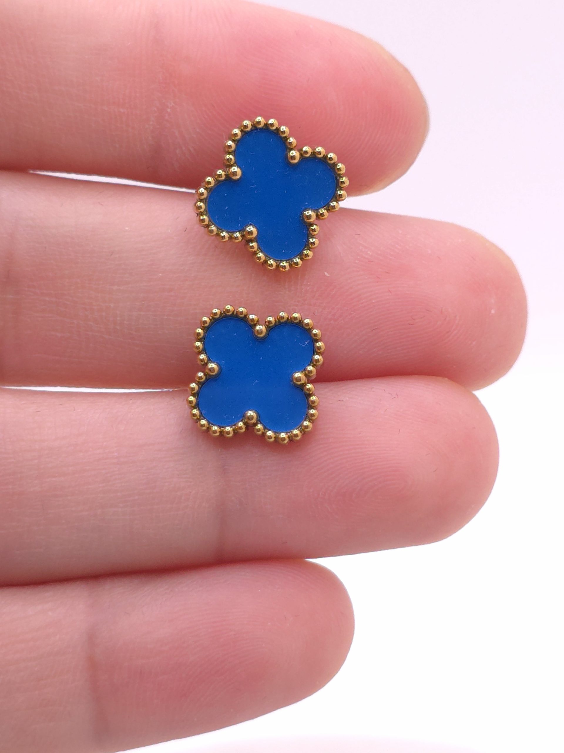 Classic Clover Stud Earrings - Image 33