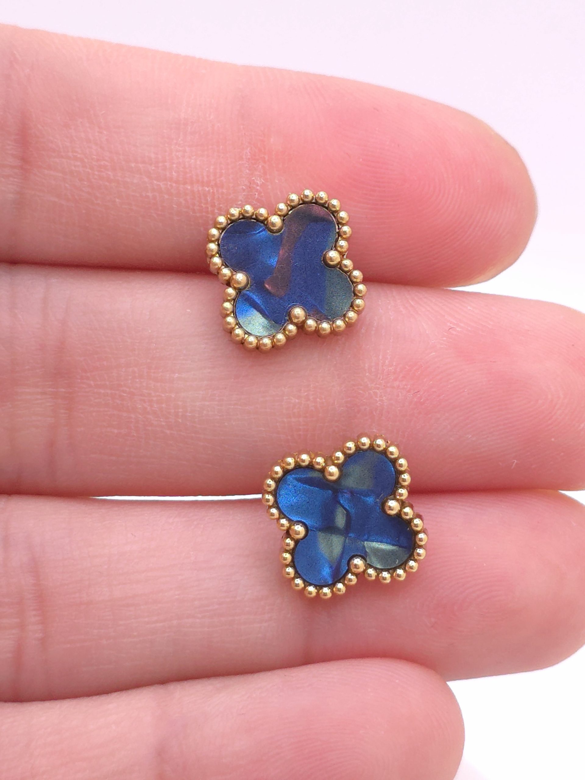 Classic Clover Stud Earrings - Image 12