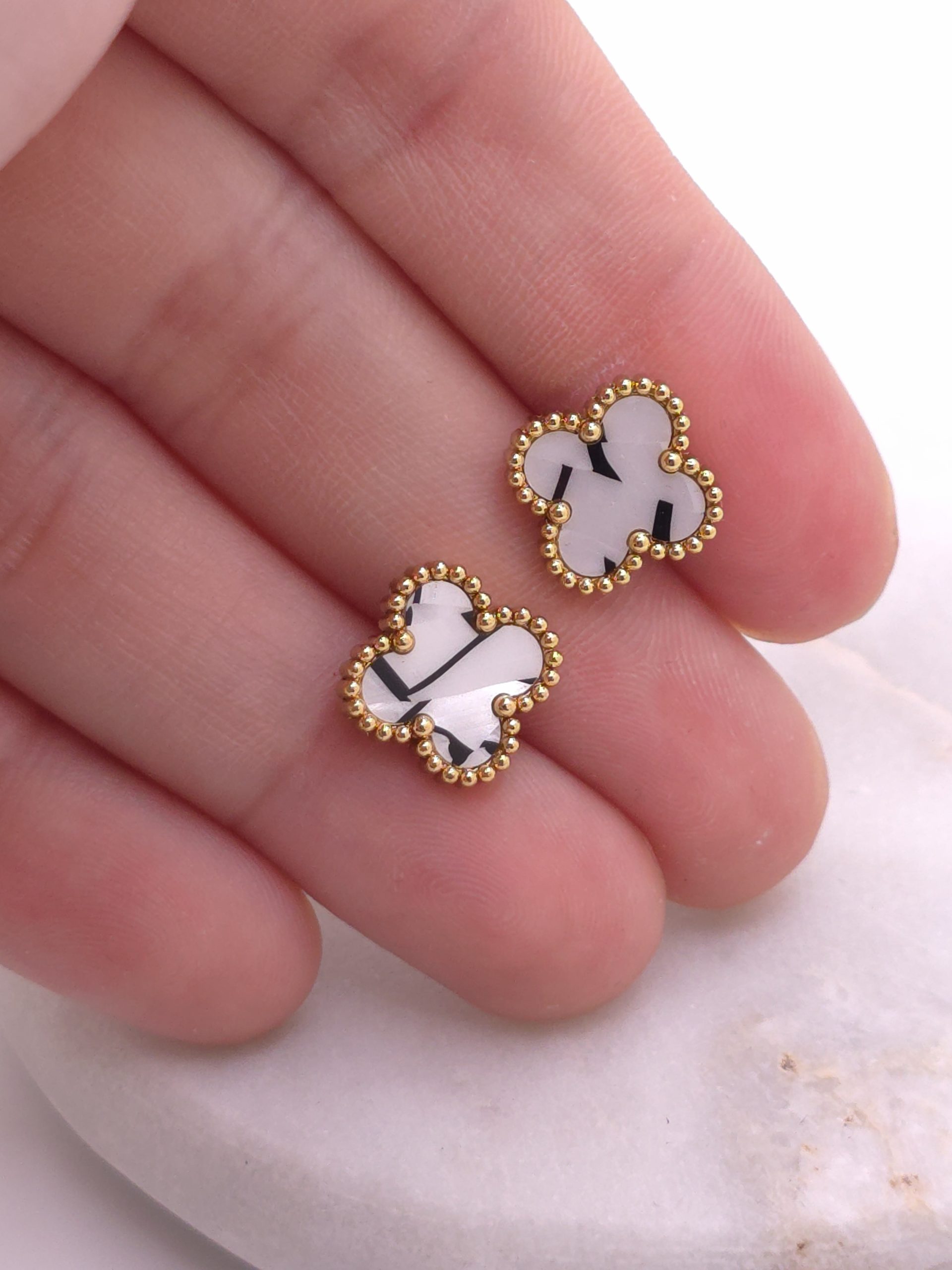 Classic Clover Stud Earrings - Image 8