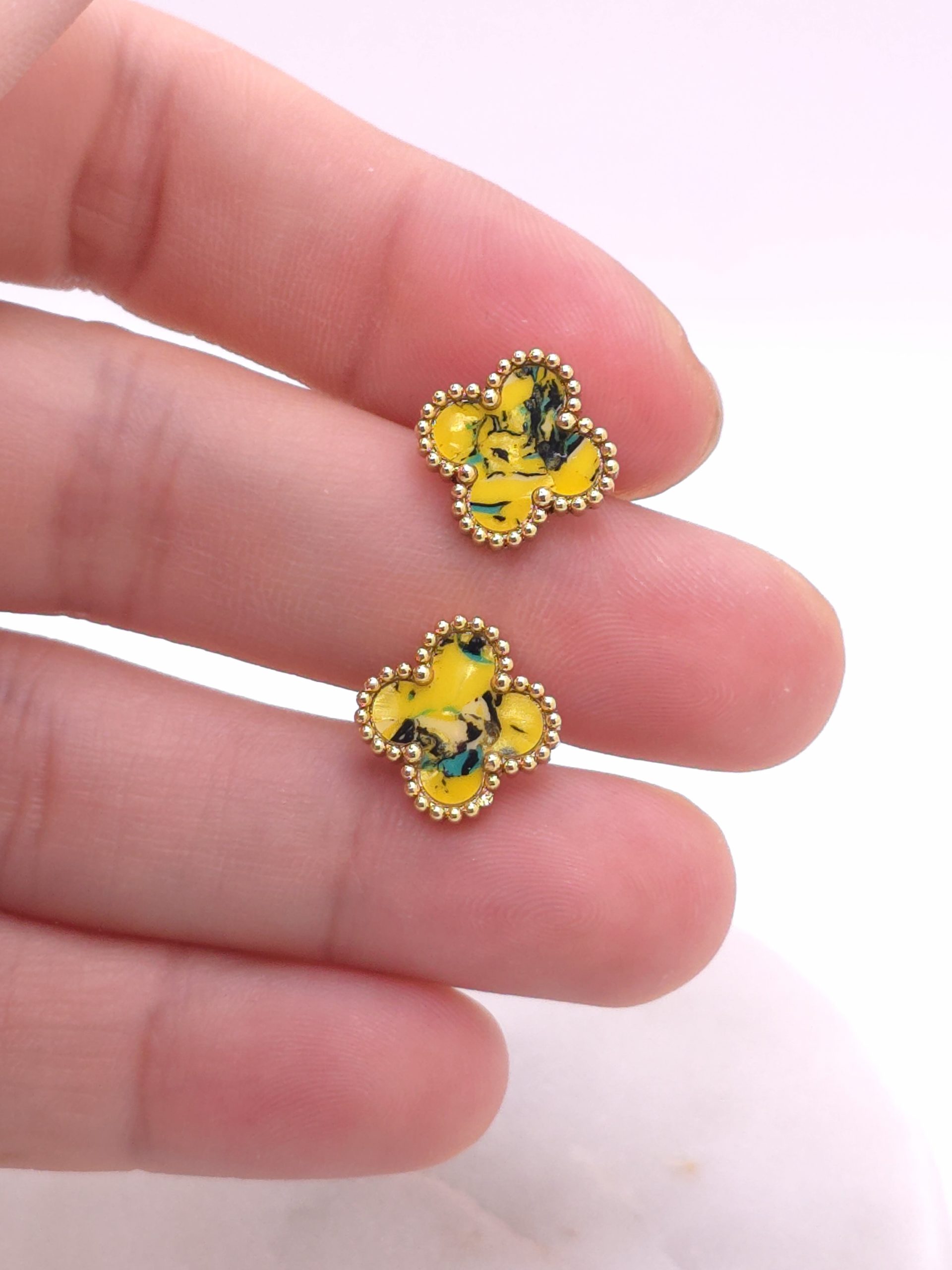 Classic Clover Stud Earrings - Image 2