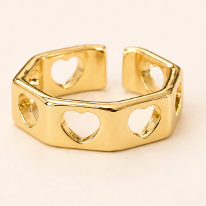 ✨ Golden Heart Cutout Ring