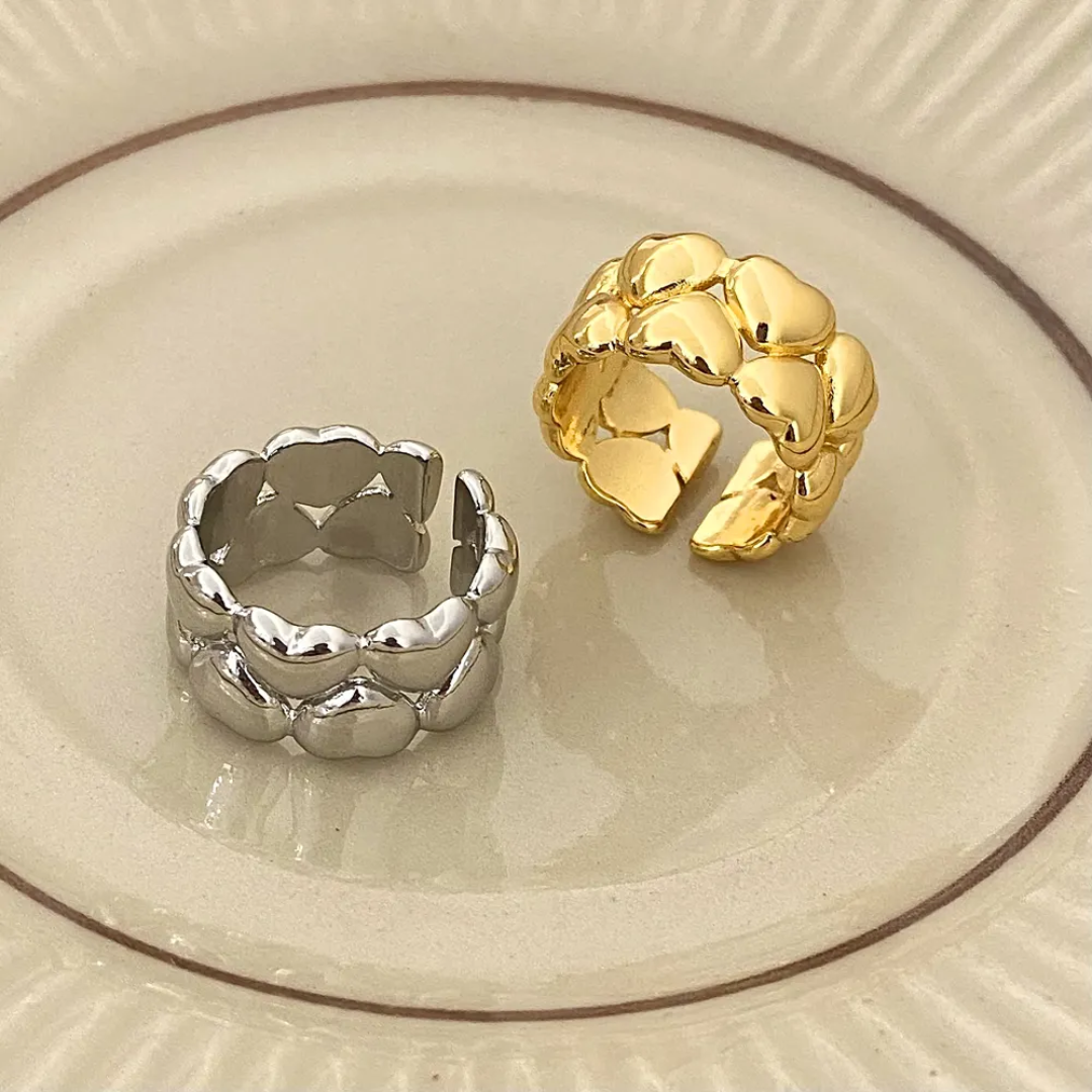 Golden Heart Luxe Ring - Image 3